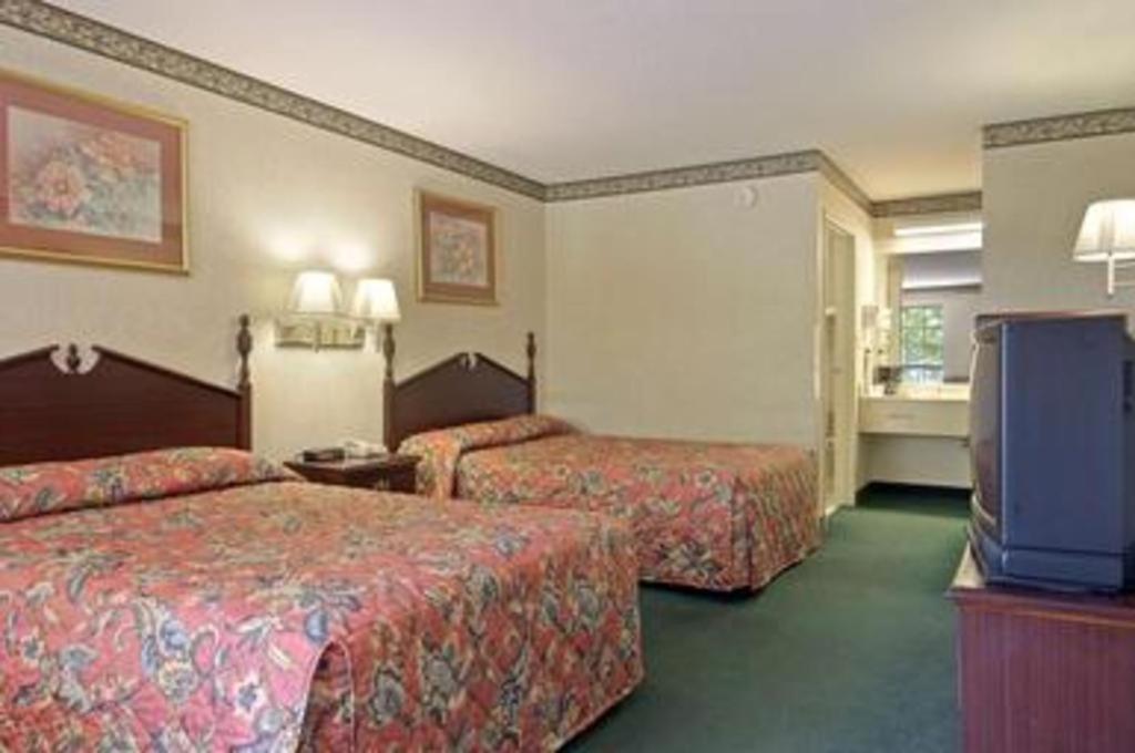 Days Inn & Suites By Wyndham Fort Valley Eksteriør billede
