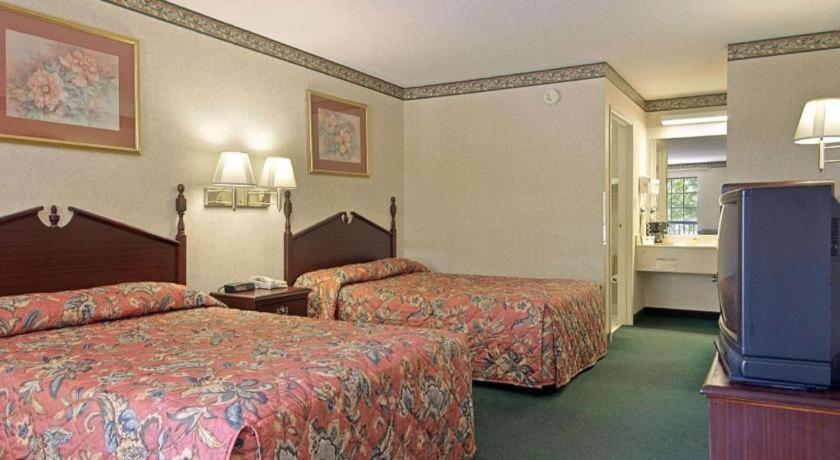 Days Inn & Suites By Wyndham Fort Valley Eksteriør billede