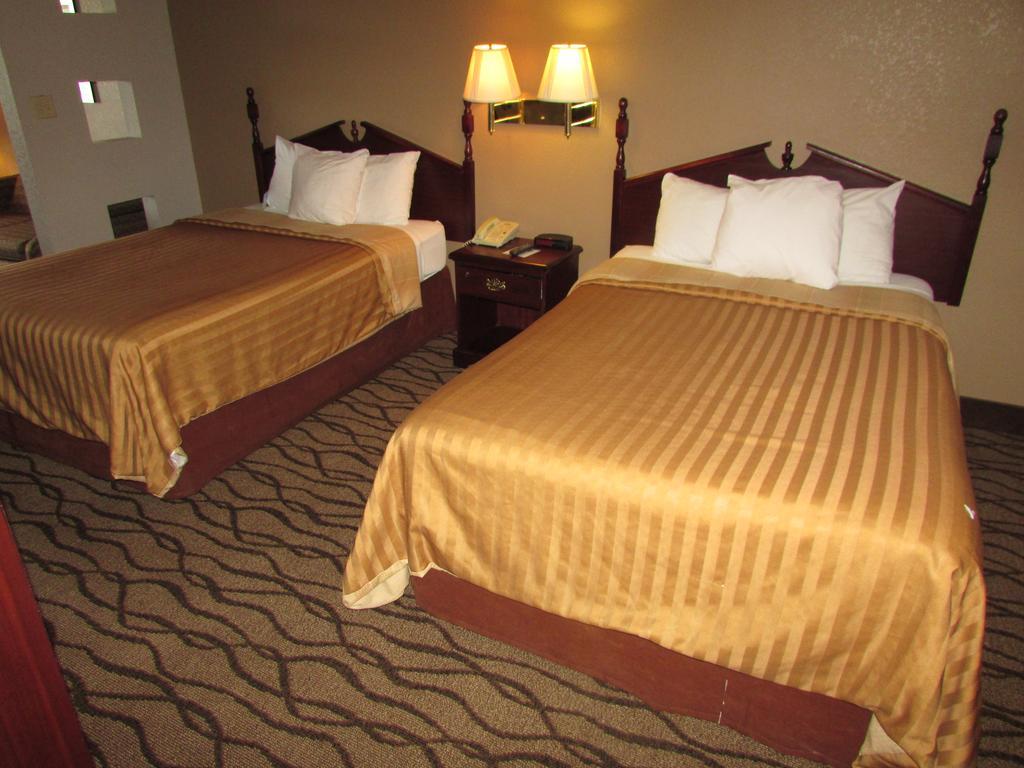 Days Inn & Suites By Wyndham Fort Valley Eksteriør billede