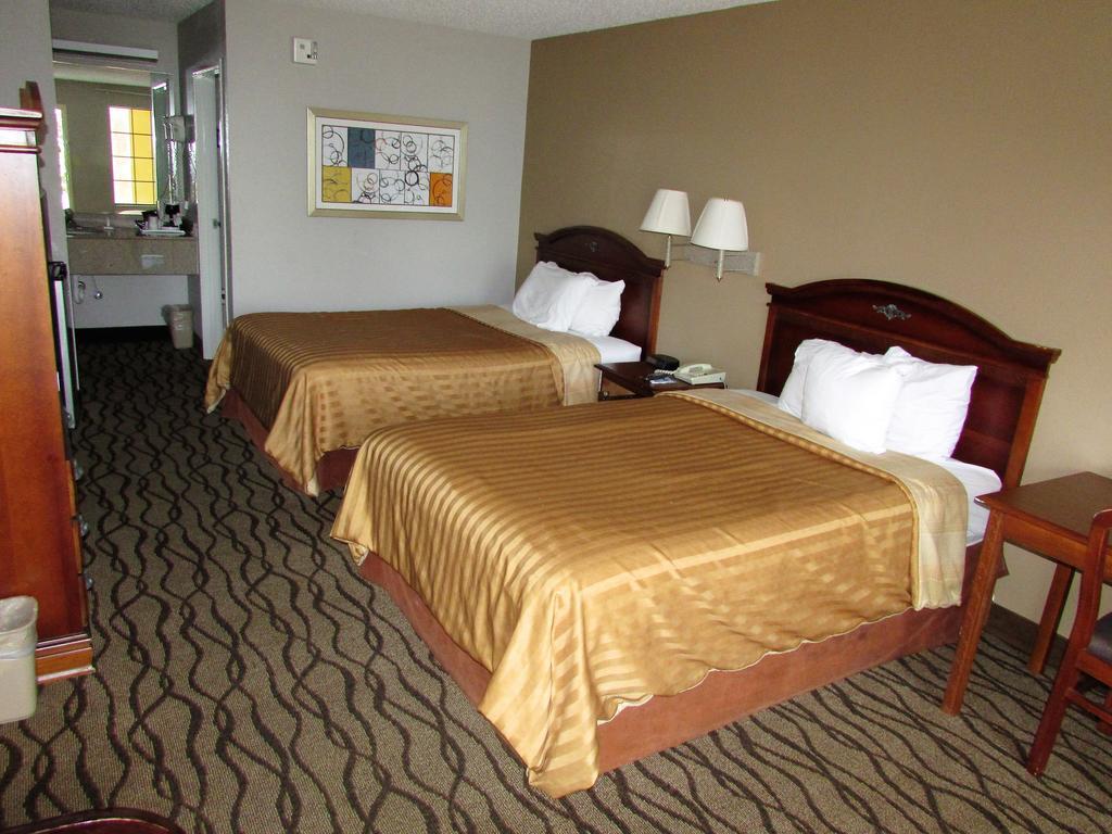 Days Inn & Suites By Wyndham Fort Valley Eksteriør billede